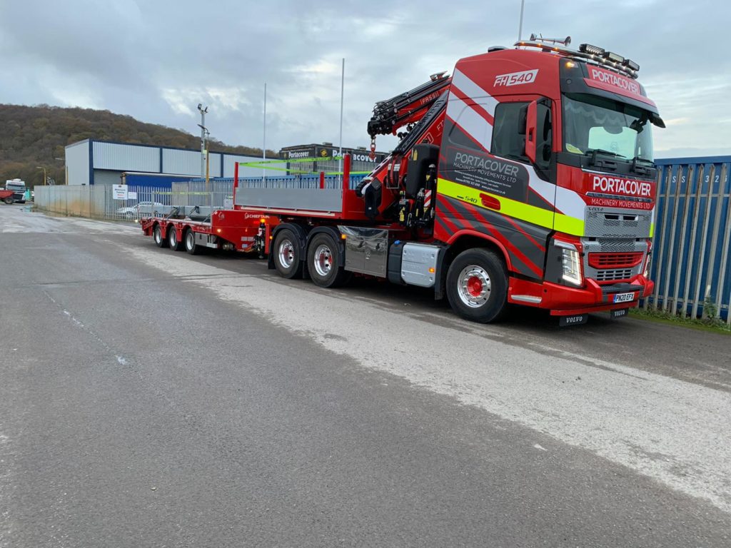 Chieftain 3 axle Semi Lowloader